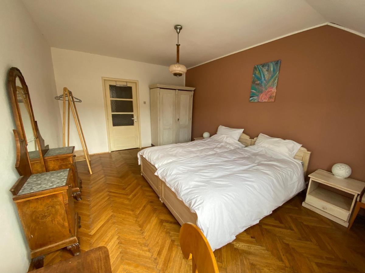 Rose'S Oldtown Apartment บราชอฟ ภายนอก รูปภาพ