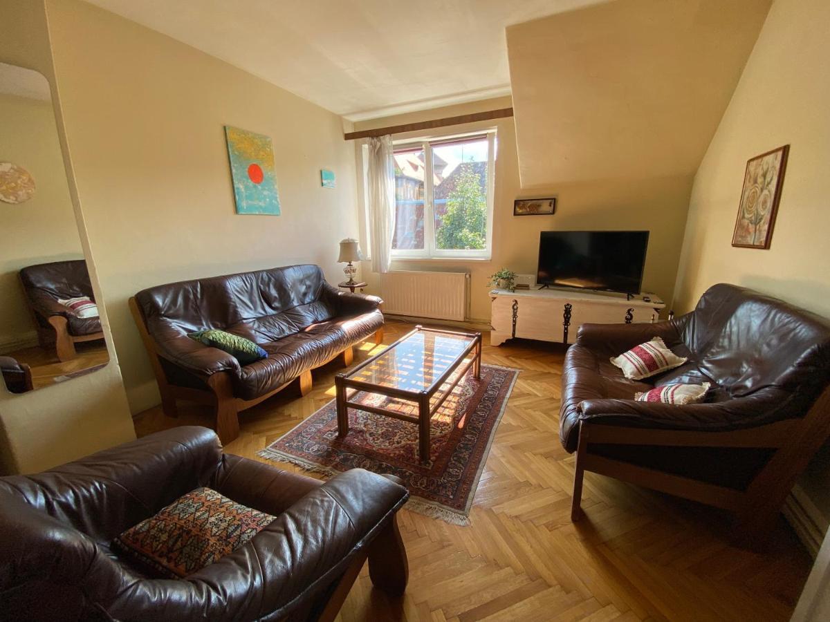 Rose'S Oldtown Apartment บราชอฟ ภายนอก รูปภาพ