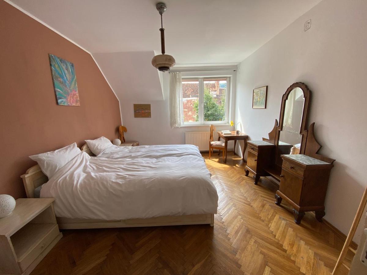 Rose'S Oldtown Apartment บราชอฟ ภายนอก รูปภาพ