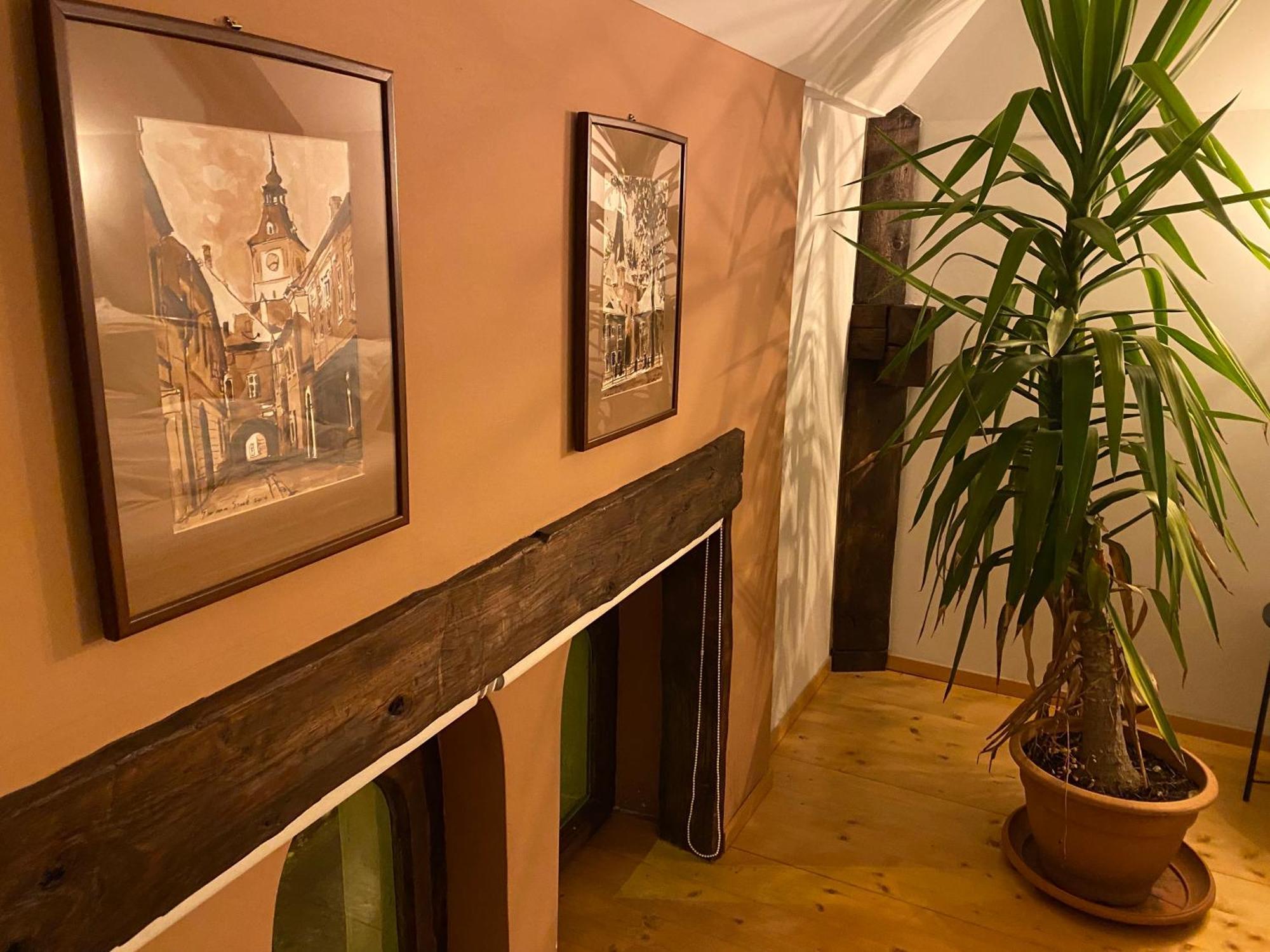 Rose'S Oldtown Apartment บราชอฟ ภายนอก รูปภาพ